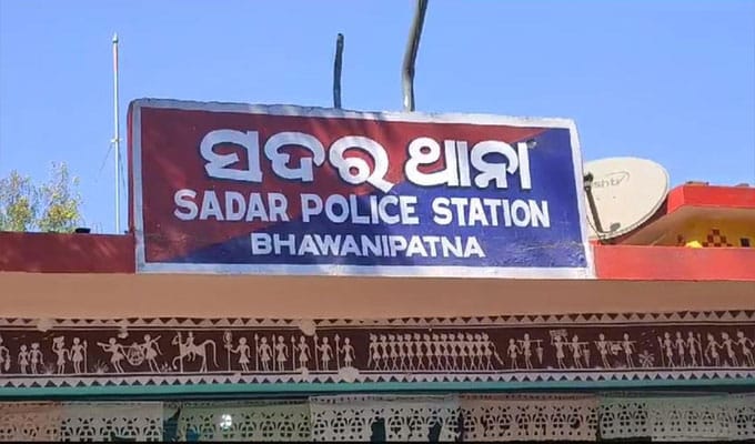 କଳହରୁ ସ୍ତ୍ରୀକୁ ହାଣିଲା ସ୍ୱାମୀ