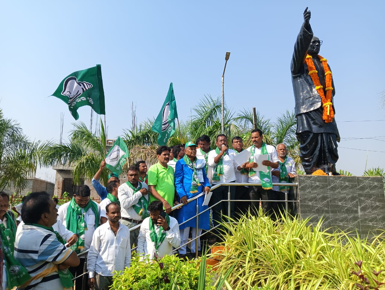 ବିଜେଡି ପକ୍ଷରୁ ବିଜୁ ପଟ୍ଟନାୟକଙ୍କ ଶ୍ରାଦ୍ଧ ଦିବସ ପାଳିତ, ସହର ପରିକ୍ରମା କଲା ବିଶାଳ ବାଇକ ରାଲି