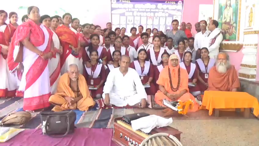 ସାରସ୍ୱତ ମାଧ୍ୟମିକ ବିଦ୍ୟାଳୟ କୃତି ଛାତ୍ର ଛାତ୍ରୀଙ୍କୁ ସମ୍ବର୍ଦ୍ଧନା