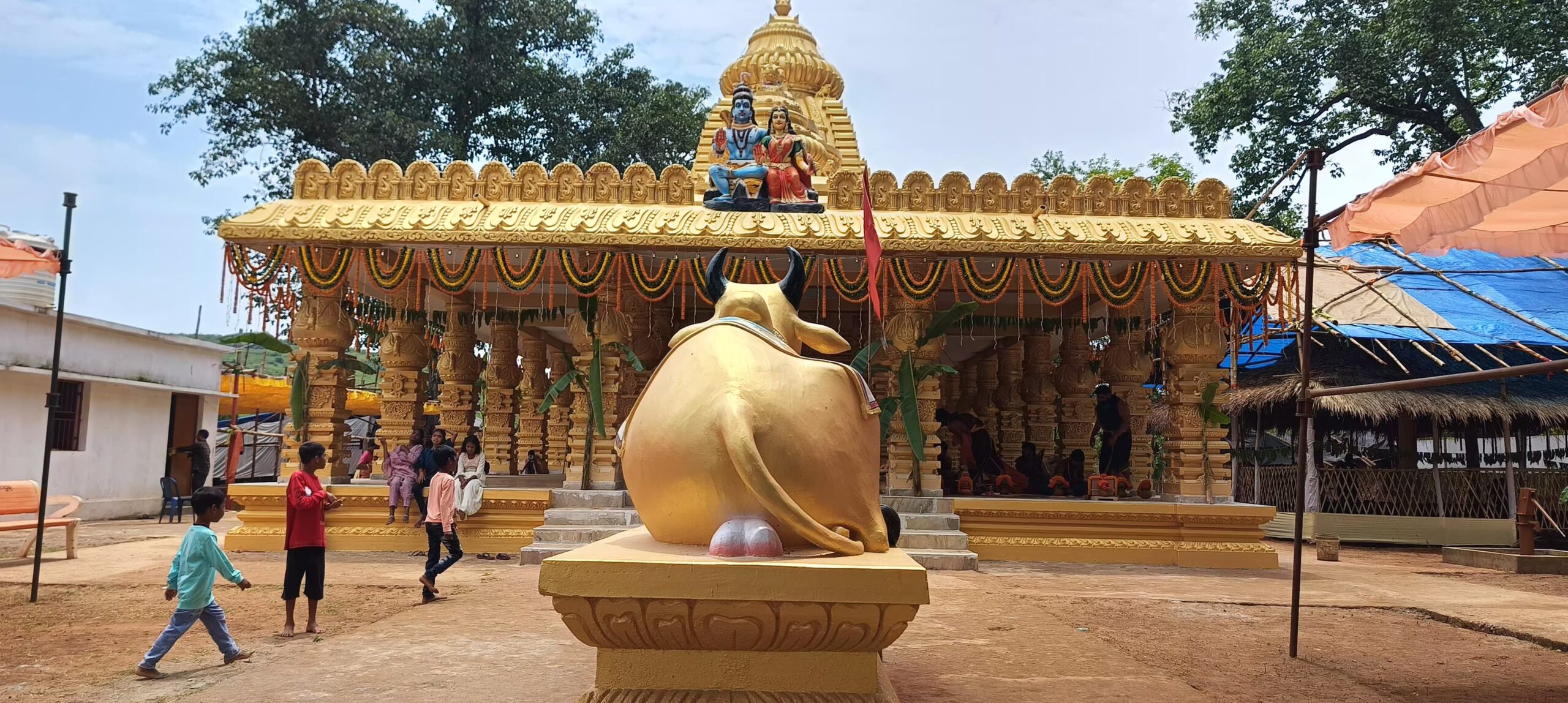 ଲକ୍ଷେ ଚମ୍ପାର ଦେଶେ ନୀଳକଣ୍ଠେଶ୍ଵର ମନ୍ଦିର ପ୍ରତିଷ୍ଠା ଉତ୍ସବ କାଶୀପୁର