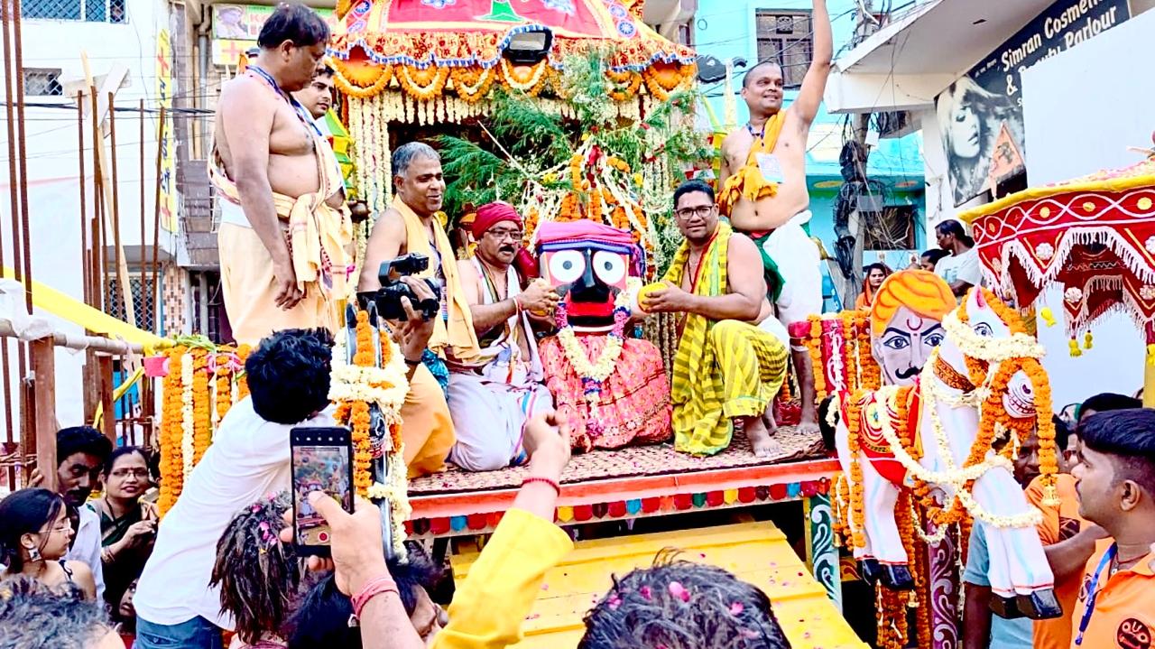 ନୋଏଡ଼ାର ସାଲାରପୁର ଜଗନ୍ନାଥ ମନ୍ଦିରରେ ମହାସମାରୋହରେ ରଥଯାତ୍ରା ପାଳନ