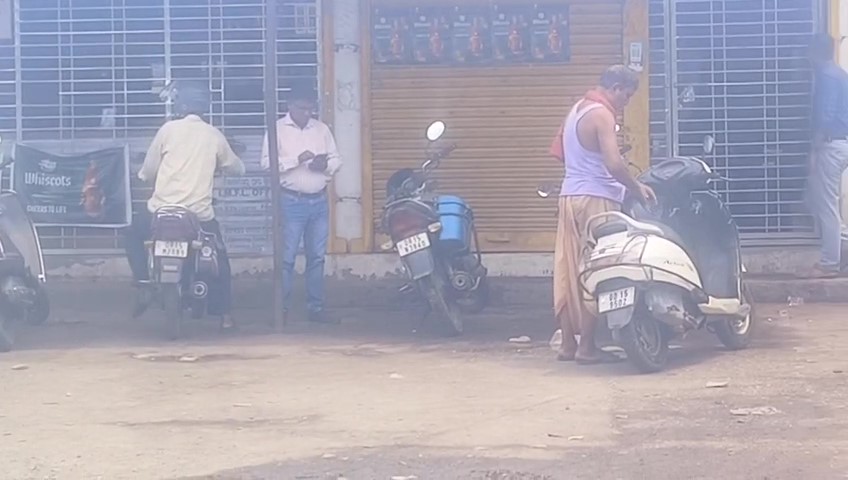 ଅସିଲି ମଦ ଲାଇସେନ୍ସରେ ନକଲି ମଦ ବିକ୍ରି, ଶକ୍ତି ନଗର ଅଂଚଳରୁ ନକଲି ମଦ କାରଖାନା, ଦୁଇ ଗିରଫ ଏକ ଫେରାର