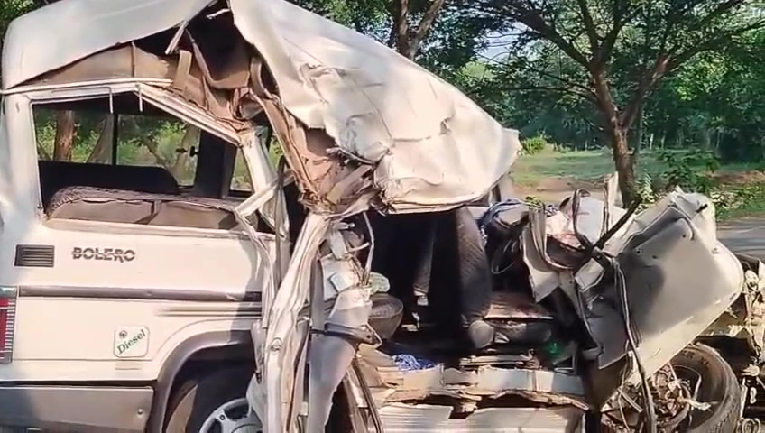 ବୋଲେରୋ ଟ୍ରକ ଧକ୍କା, ଜଣେ ମୃତ, ୩  ଗୁରୁତର ଓ ୫  ଆହତ