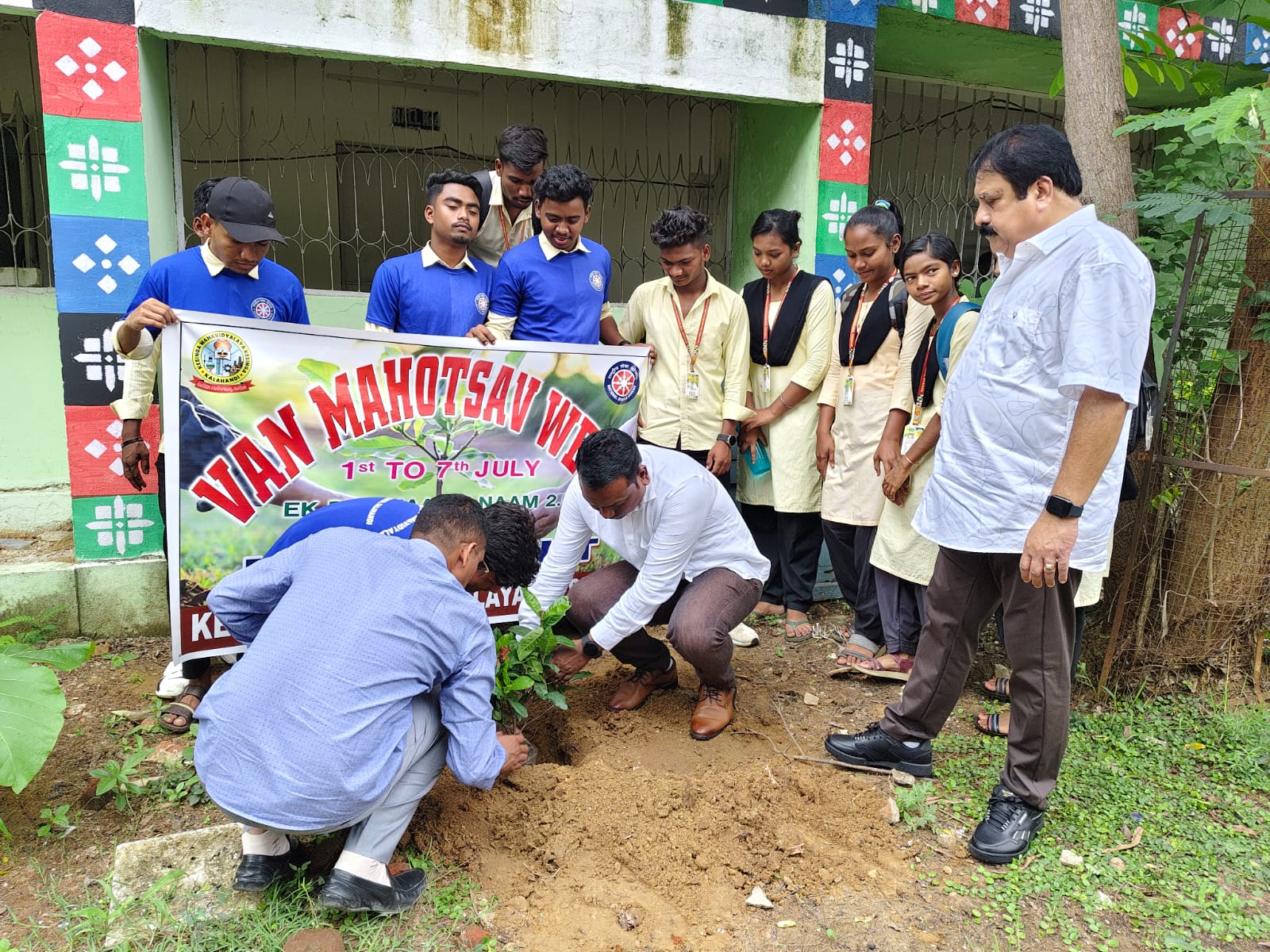 ବନମହାଉତ୍ସବ ଓ ଉଦଘାଟନୀ କାର୍ଯ୍ୟକ୍ରମ କେସିଙ୍ଗା ମହାବିଦ୍ୟାଳୟରେ ପାଳିତ