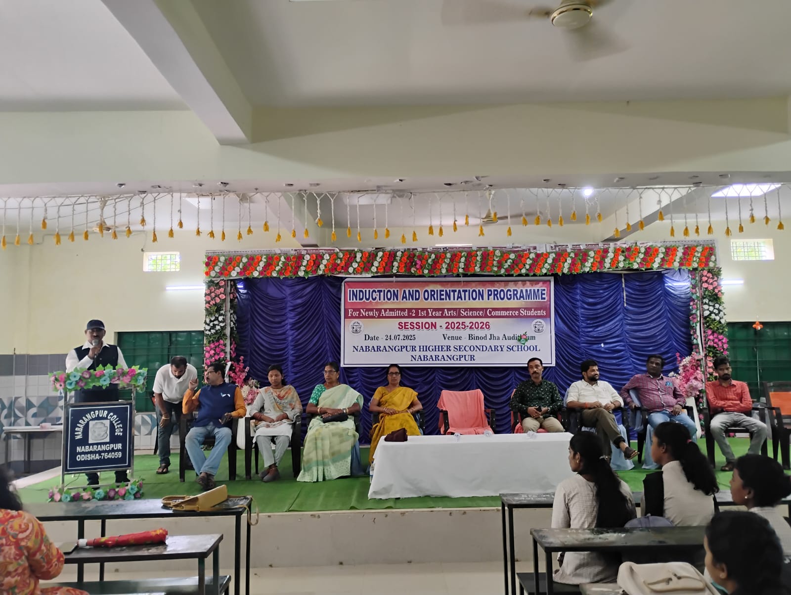 ନବରଙ୍ଗପୁର ମହାବିଦ୍ୟାଳୟ ରେ ନବାଗତଙ୍କ ପାଇଁ ସ୍ବାଗତ ସମାରୋହ