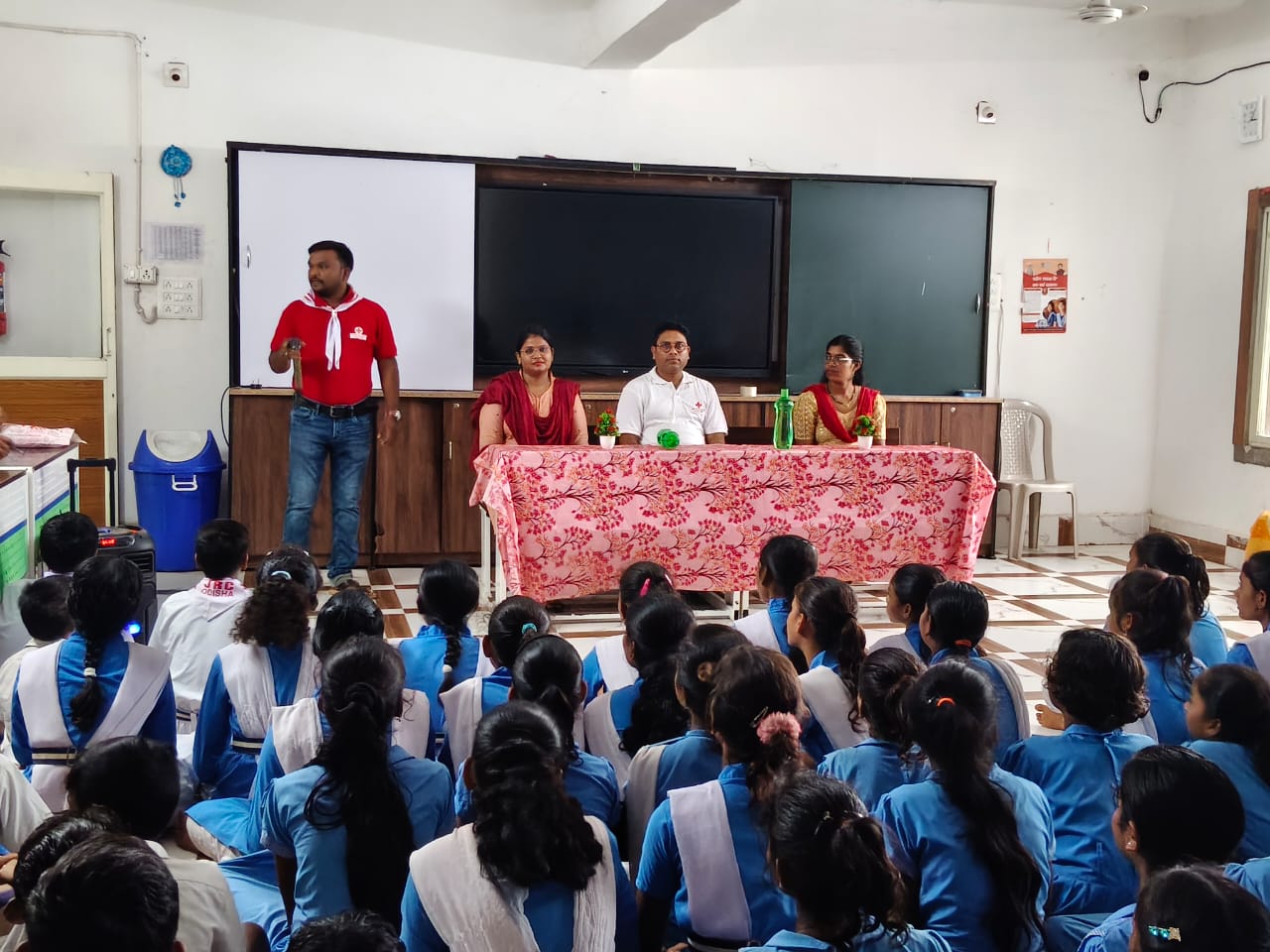 ଜୁନିୟର ରେଡ୍ କ୍ରସ ତରଫରୁ ଏକ ଦିବସୀୟ ତାଲିମ୍ ଶିବିର ଅନୁଷ୍ଠିତ