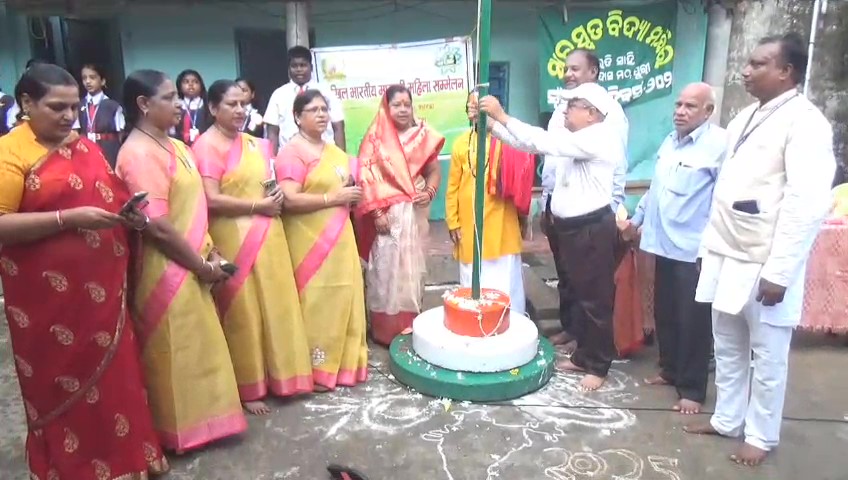 ସାରସ୍ୱତ ବିଦ୍ୟା ମନ୍ଦିର ରେ ସ୍ୱାଧୀନତା ଦିବସ ପାଳିତ